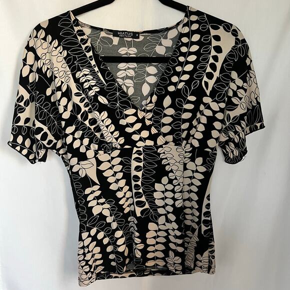 Hiatus top women’s size M vneck black tan leaf print short sleeve blouse VTG y2k - Picture 1 of 5